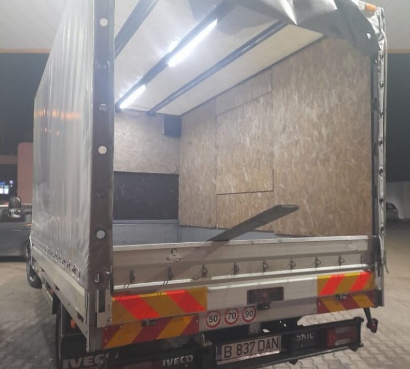 Servicii de transport, demolari, sapaturi canalizari Tel: 0731 058 043